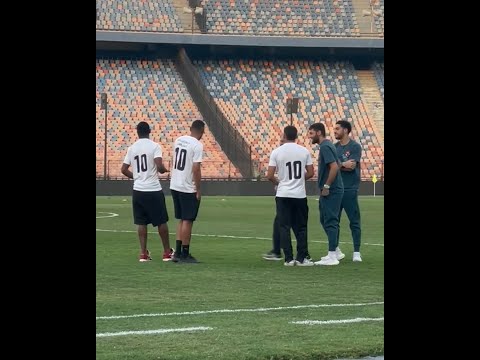 بقميصه.. أحمد رفعت حاضرًا قبل مباراة الأهلي ومودرن سبورت