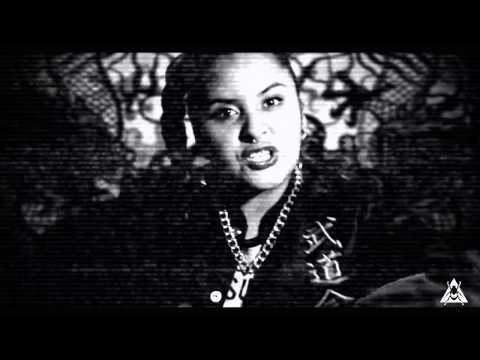 AFROMEGA - TITÁN (朔月)