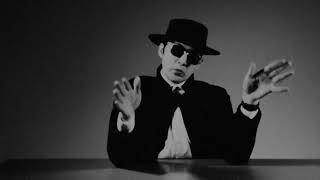 All Stripped Down- an interview with "Tom Waits"