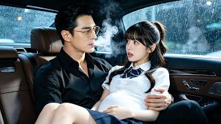 為了完成奶奶的願望，她同意和傅家掌權人傅霆夜閃婚，傳聞總裁不近女色眼裡只有利益，誰知婚後卻化身離不開老婆的忠犬默默護妻，吃醋黏人狂親她到腿軟！【暗夜星河】#短剧 #灰姑娘 #甜宠 #爱情 #drama