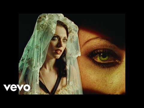 Music Video: Violet Grohl – “THUM”