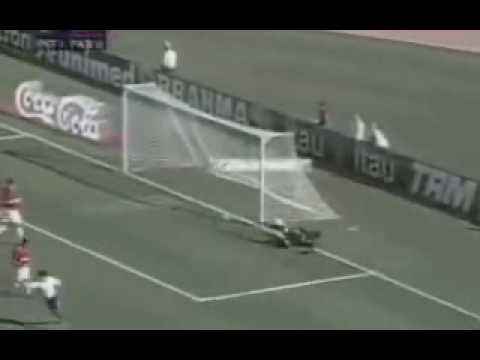 Internacional 1 X 2 Paraná pelo Brasileirão de 2002