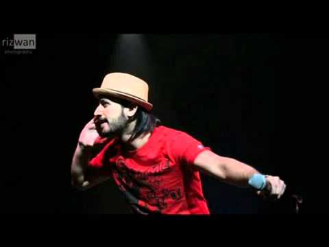 Le Ja Tu Mujhe--Atif Aslam  2011_HD _ Lyrics