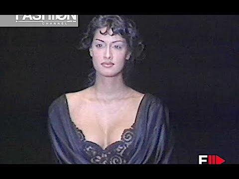 GENNY Fall 1993 Milan - Fashion Channel