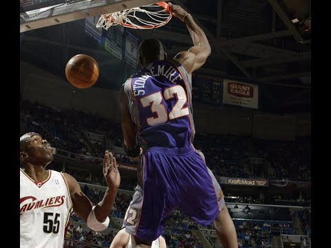LeBron & Amare with couple Dunks each (3/23/04)