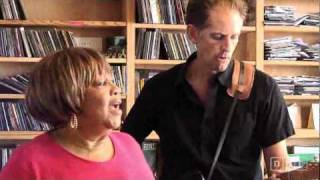 Mavis Staples - Only the lord knows, You&#39;re not Alone, I&#39;ll Take You There [Live]