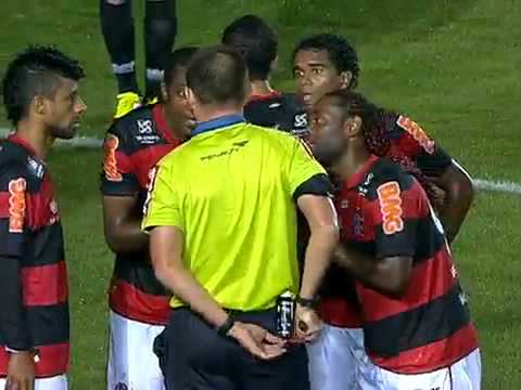 Melhores Momentos - Figueirense 0 x 2 Flamengo - 15ª Rodada - Campeonato Brasileiro 2012