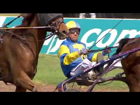 Grand National du Trot Paris-Turf 2012 - Etape 2 Marseille-Borély - La course - SOLEIL DU FOSSE