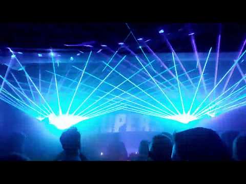 System F - Out of The Blue (Ferry Corsten's Second Edition) LIVE played at SuperSaha #1 UG event