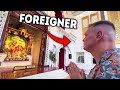 Foreigner Goes To Indian Temple For First Time