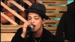 Bruno Mars - Somewhere In Brooklyn Live (VH1)