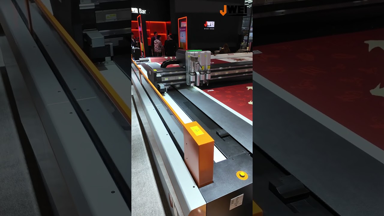 JWEI SL5232 digital cutter for Large Format Advertising | Soft Film & Banner Cutting Solution