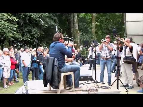 Kermabon/Kermabon - Championnat de Bretagne des sonneurs Gourin 2012 - Danse