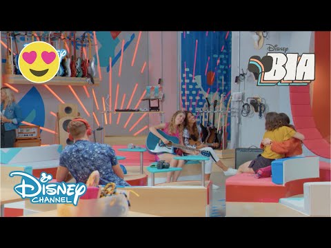 Videoclipe Bia - Tu Color Para Pintar