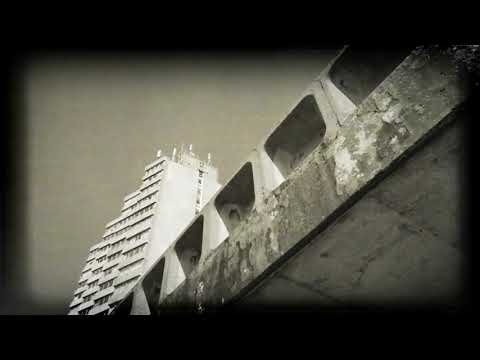 England's Leading Light. [1988] King Of The Slums