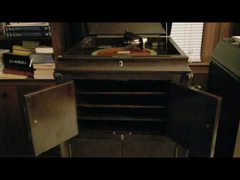 Toot-Toot-Tootsie - Emil Coleman & His Montmartre Orch.