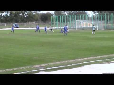 Stanislav Valchev, goalkeeper playing against Cherno More(Varna) 05-10-2013 , First Half