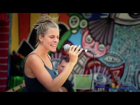 "Je me suis fait tout petit" de Brassens par Les Pornographes et Sébastien Giniaux