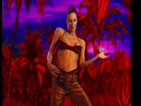 IVANA BANFIC I Bee   Di je vatra tu je﻿ dim (Official Music Video)