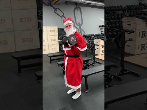 Fitness für den Weihnachtsmann #gym #weihnachtsmann #bodybuilding