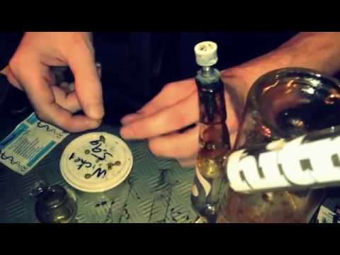 Grey Area coffeeshop  Amsterdam Smoking (420)- A Rare Must see 2012Dropping bombs,oil rigging