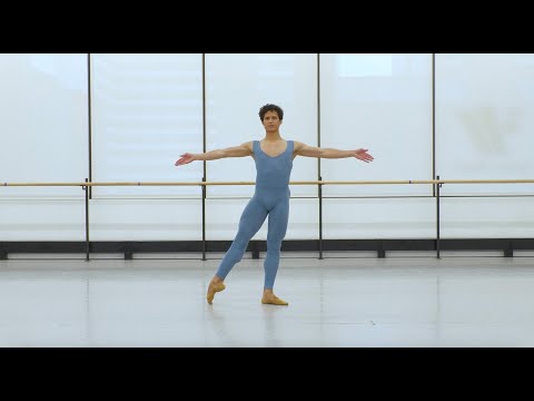Pirouette à la Seconde | Ballet West Glossary