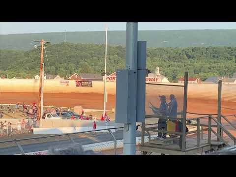 Aaron reutzel qualifying, night 1 Bob Wikert memorial