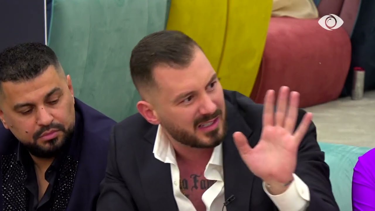 Roza del para banorëve për t’i parë në sy, Romeo: Hajde, ulu këtej! Nuk është vështirësi e madhe…