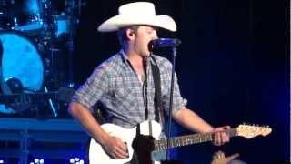 Justin Moore singing Til My Last Day