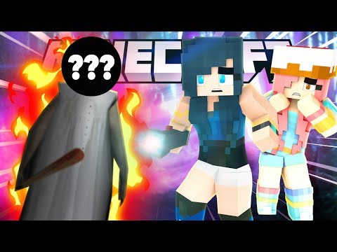 WHAT IS SHE HIDING? MINECRAFT GRANNY HORROR MAP!
