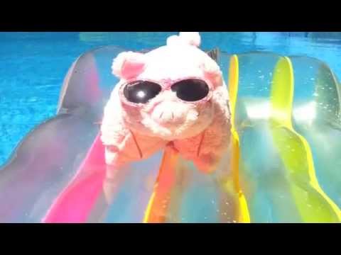 Pig Animal Pillow | Great gift for kids to take on holiday at What 2 Buy 4 Kids