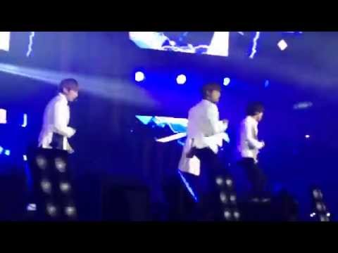 140607 SHINee - Ring Ding Dong - Music Bank Brazil