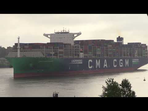 Shipspotting Giant Container Ship CMA CGM LOUVRE departing Hamburg to Willhelmshaven July 30, 2023