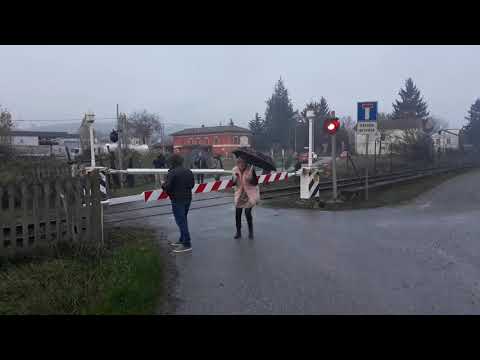 Passaggio a livello Nizza Monferrato (AT) via Volta - Level crossing Nizza Monferrato