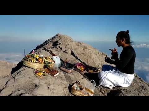 Ngelungsur Restu Sang Giri Tohlangkir - 2