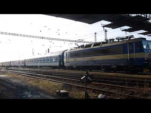 ČD 362.125 - Odjezd vlaku R 609 Svatava - Chomutov, 2.3.2013