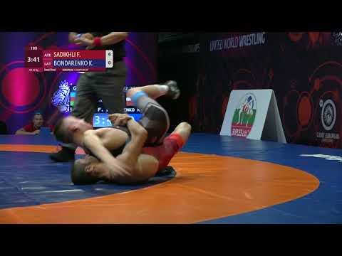 1/2 GR - 45 kg: F. SADIKHLI (AZE) v. K. BONDARENKO (LAT)