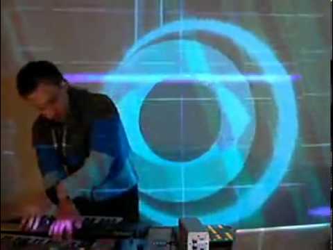 Plug and Lay: Ferenc Vaspoeri, visuals by Thief - RTS.FM.191111
