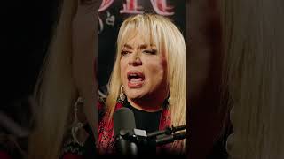 Ednita Nazario la primera figura femenina con el récord de 22 funciones en el Coliseo de PR