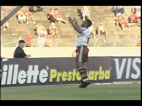 Internacional 2 x 2 Fluminense - Brasileirão 2002