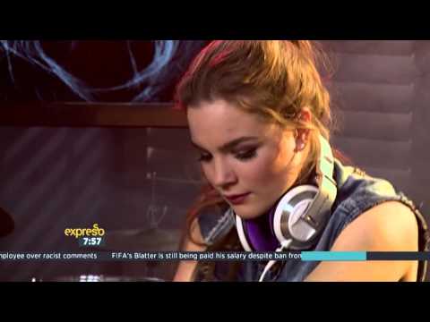 Sophie Francis LIVE!  performance