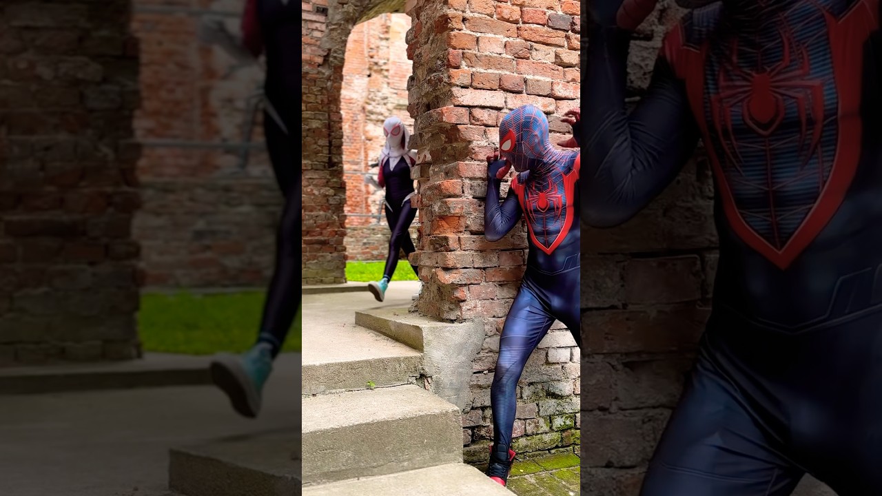 Spiderman Gwen got scared? Mission complete😅 #shorts