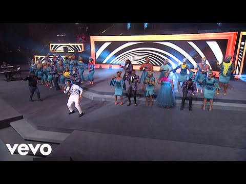 Sihamba Ngomoya Medley (Live at the Potter's House, Dallas, Texas, 2017) (Live)