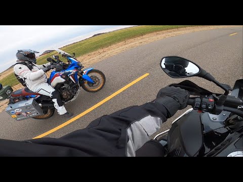 2023 R 1250 GS Adventure Vs Honda Africa Twin DCT Drag Race