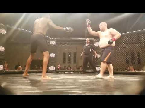 Team Bombsquad MMA Fighter Mark Glover Gladius 27