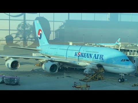 YouTube thumbnail for Korean Air Airbus A380-800 Passenger