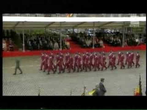 Défilé militaire (HQ)