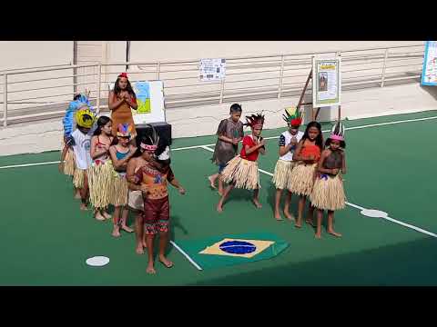 Apresentação  na escola de Antônio  Dias mg