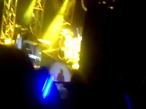 CNBlue London Pt.5/15 [2012.09.22]