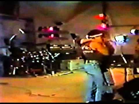 Videoclip de Rock A Bye Bye — Extreme